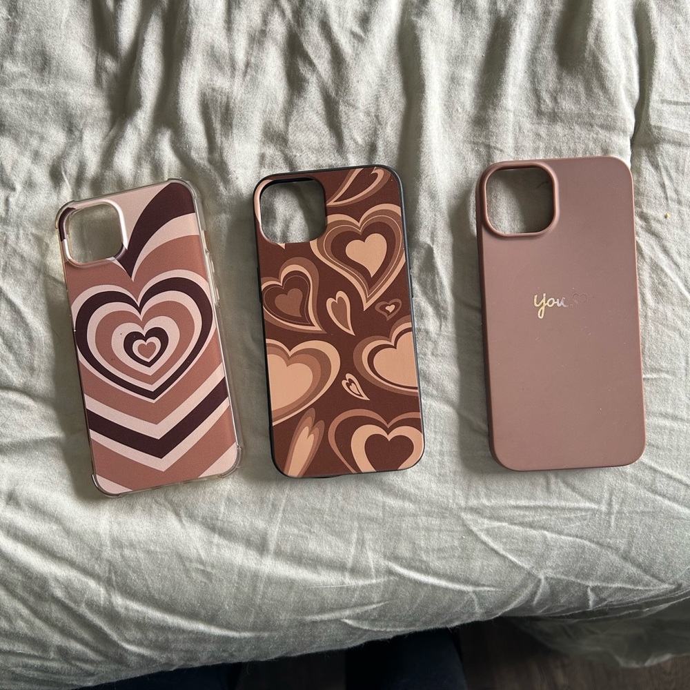 3 brown phone cases